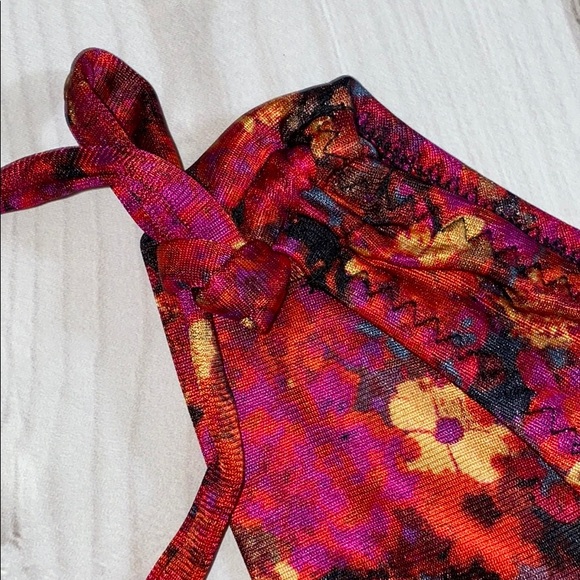 🌺Tigerlily Luminescence Bikini Set NWT - Picture 4 of 4